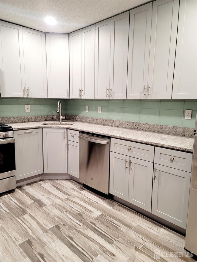 Building Photo - 219 Kempsey Dr