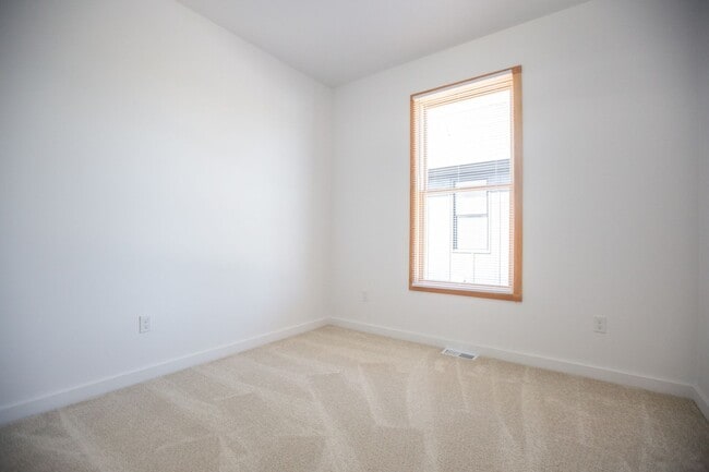 Building Photo - One Month Free ***Available NOW-  3 Bedroo...