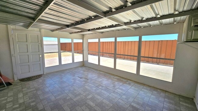 Building Photo - 21398 Baldwin Ln