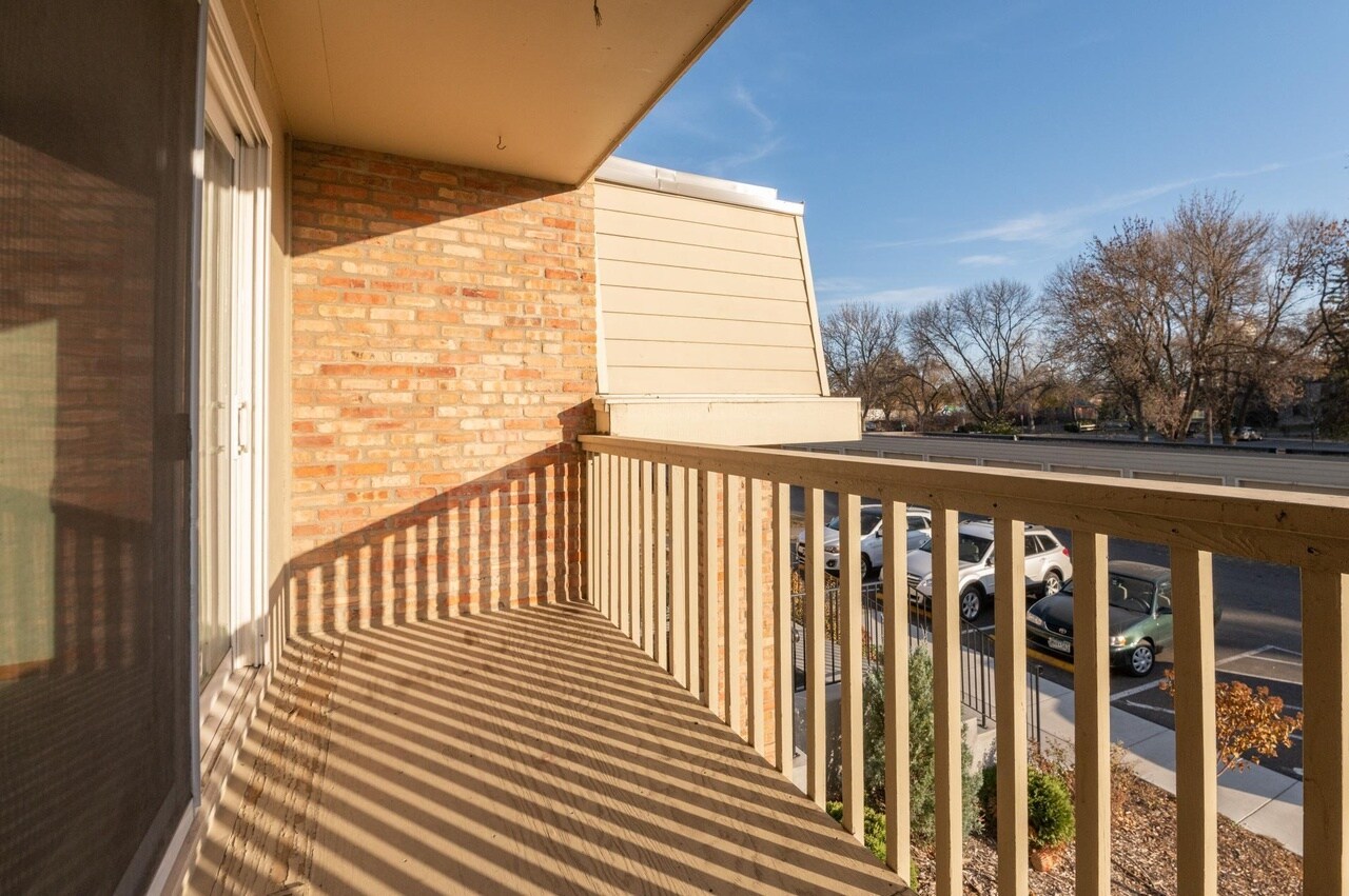 Building Photo - 7412 W 22nd St