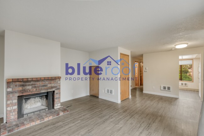 Building Photo - 429 SW 121st Pl