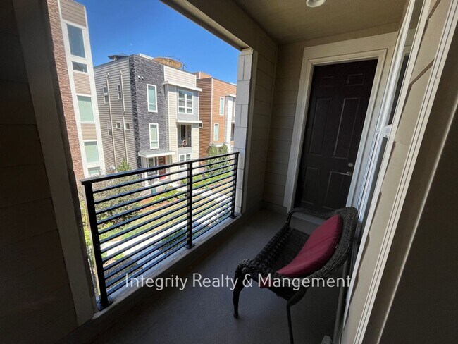Building Photo - 2457 Majorca Dr