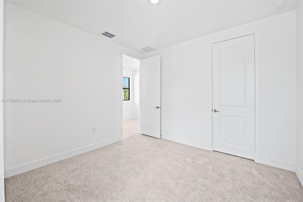 Building Photo - 22021 SW 114th Ave