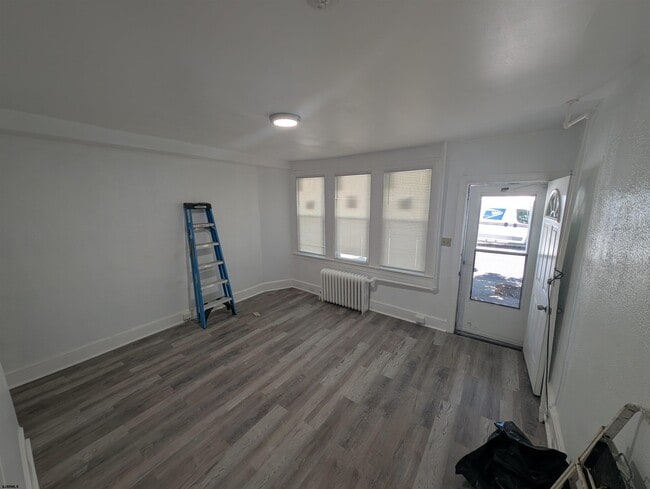 Building Photo - 1056 N Ohio Ave