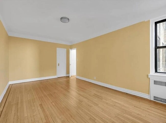 Building Photo - 303 E 33rd St