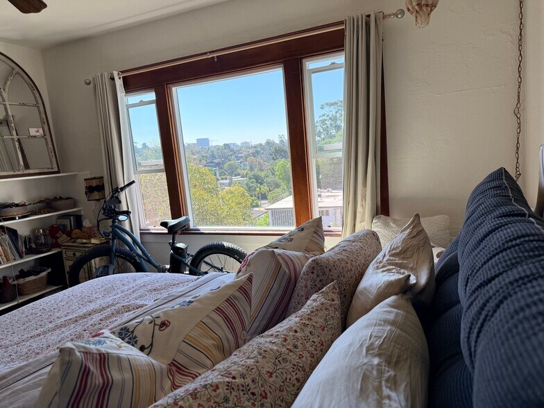 Building Photo - 3829 Eagle St