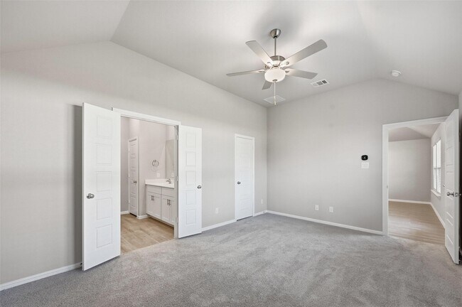 Building Photo - 501 Big Bnd Pkwy