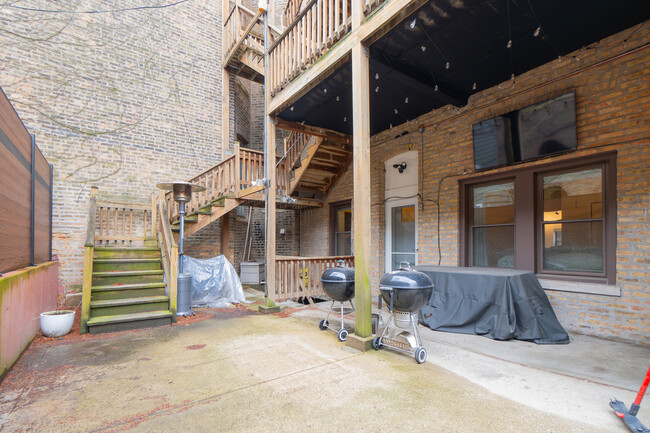 Building Photo - 2057 N Seminary Ave