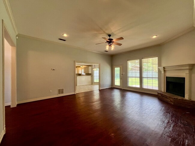 Building Photo - 16780 Terrebone Dr.