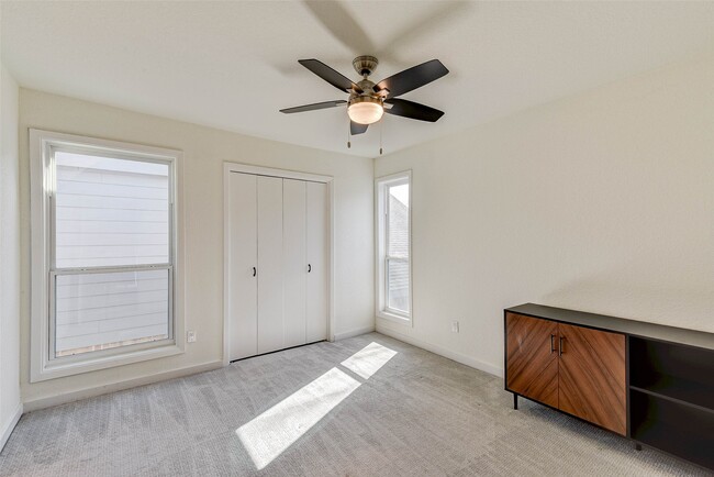 Building Photo - 5103 Austin St