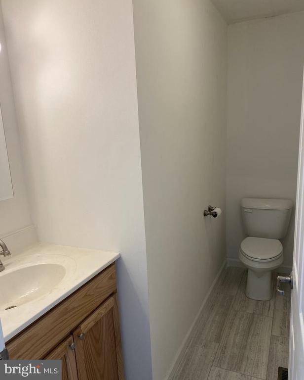 Building Photo - 303 Bondsville Rd