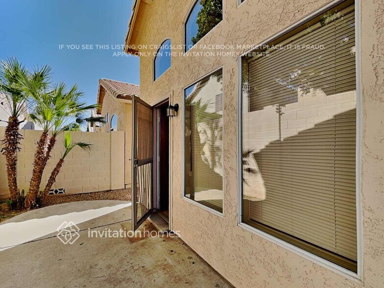 Building Photo - 4922 W Behrend Dr