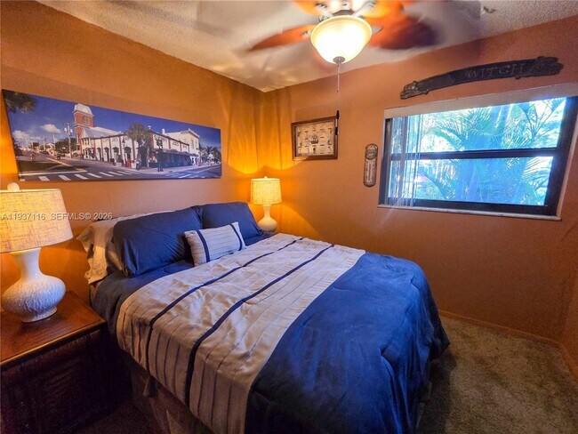 Building Photo - 8044 NW 41 Ct