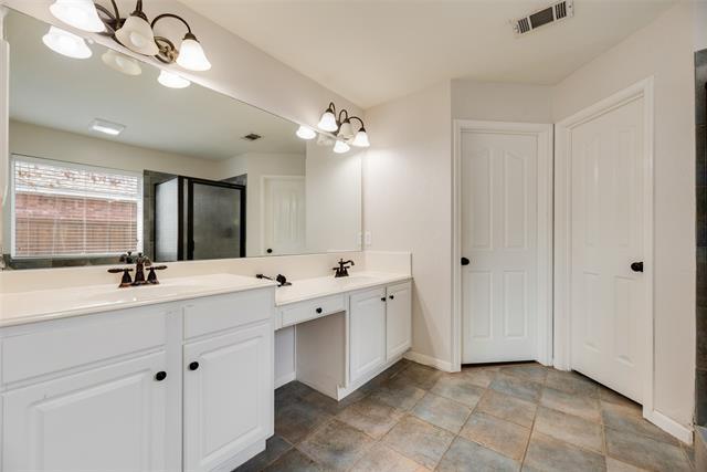 Building Photo - 7616 Jennifer Ln