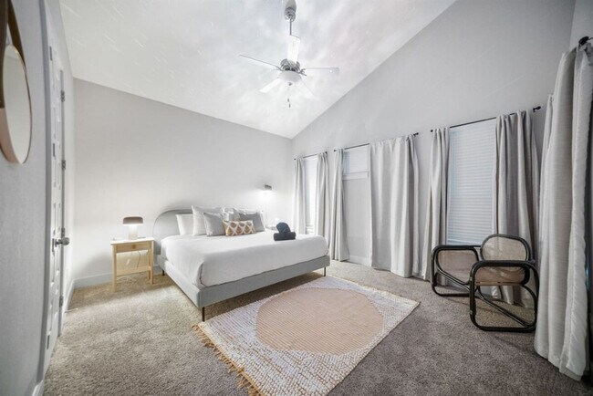 Building Photo - 11102 1/2 Charger Wy