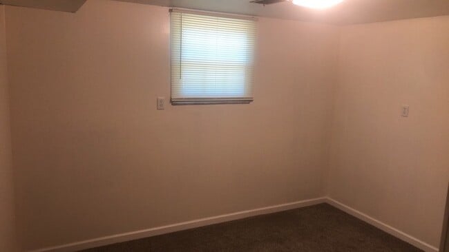 Building Photo - 6948 Michelle Pl