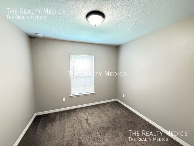 Building Photo - 7 Bahia Ct Terrace