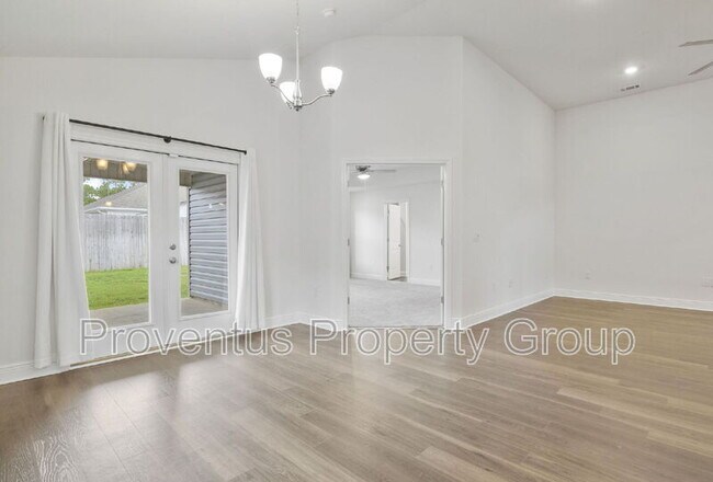 Building Photo - 2419 Privet Berry Dr
