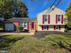Building Photo - 7109 Upper Mills Cir