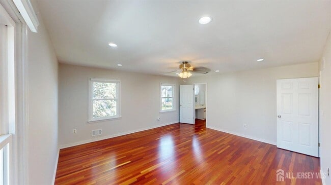 Building Photo - 77 Princess Dr