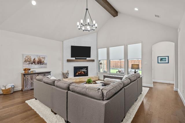 Building Photo - 3861 Dewberry Ln