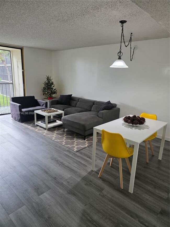 Building Photo - 8065 SW 107th Ave