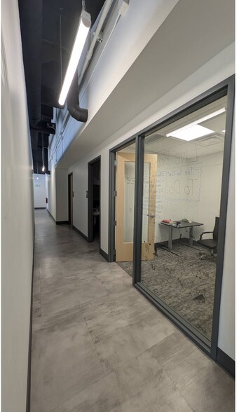 Building Photo - 1640 S State St