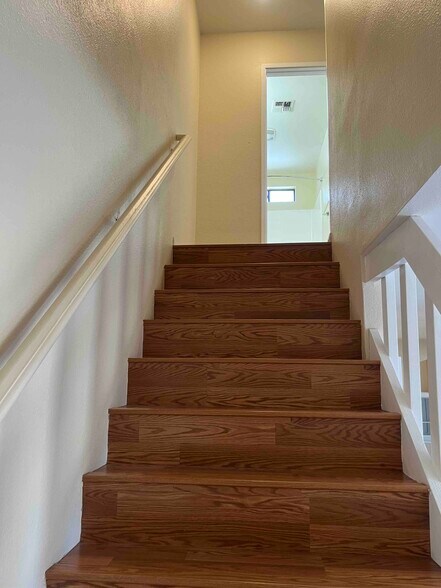 Stairs - looking up - 4482 38th St