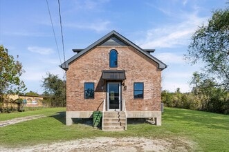 Building Photo - 1420 FM 1960