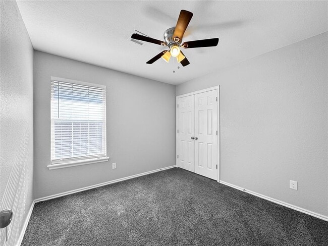 Building Photo - 4917 SE 89th Terrace