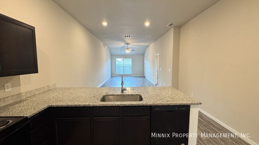 Building Photo - 1638 133rd St