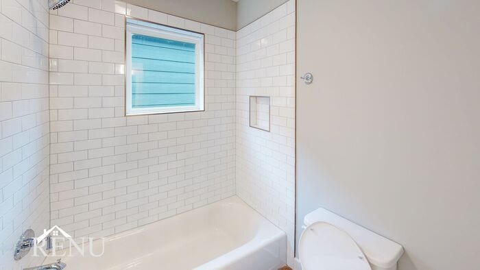 Building Photo - 2359 E 19th St