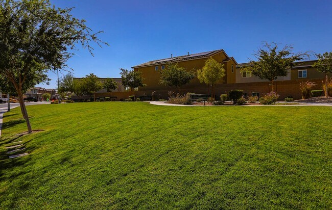 Building Photo - 4 Bedroom, with loft, North Las Vegas Home...