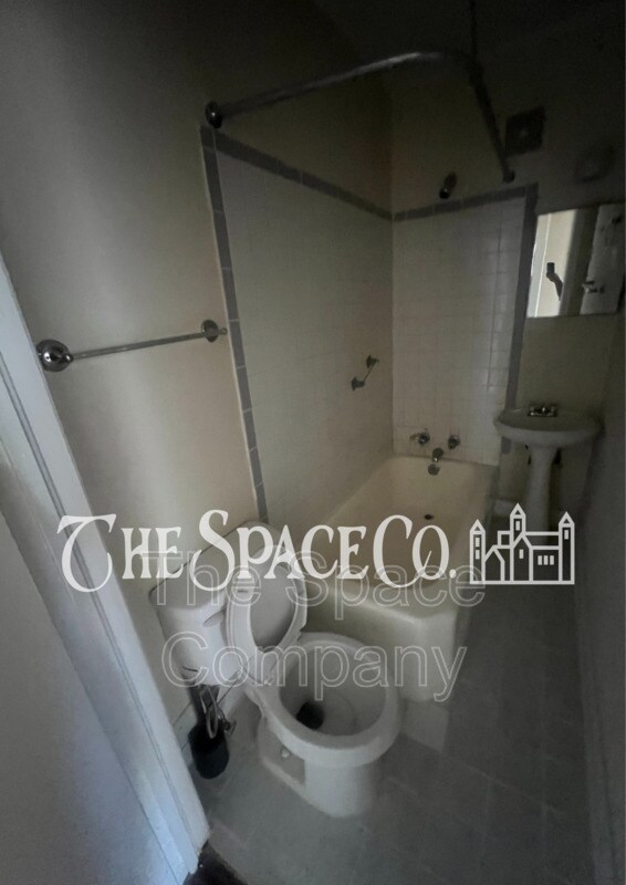 Building Photo - 49 Chapel St