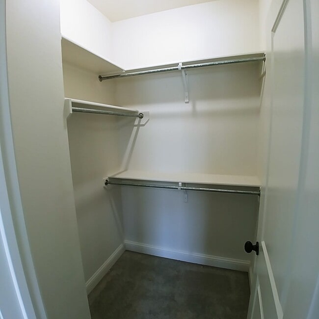 Building Photo - 104 Perfect Pl