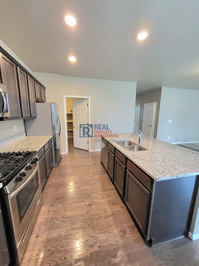 Building Photo - 6075 Sun Mesa Cir