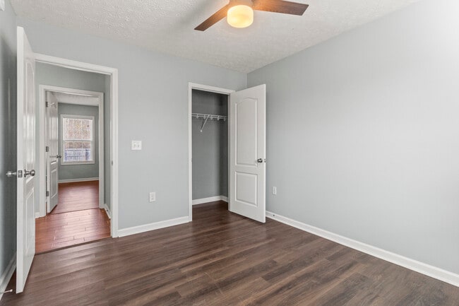 Building Photo - 2842 Weathersby Dr