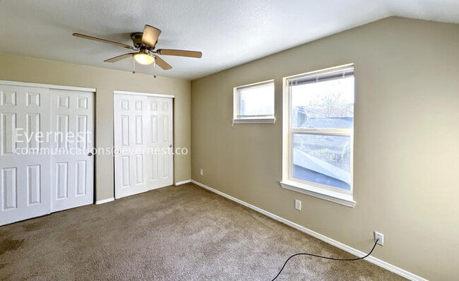 Building Photo - 6147 NE 9th Ave