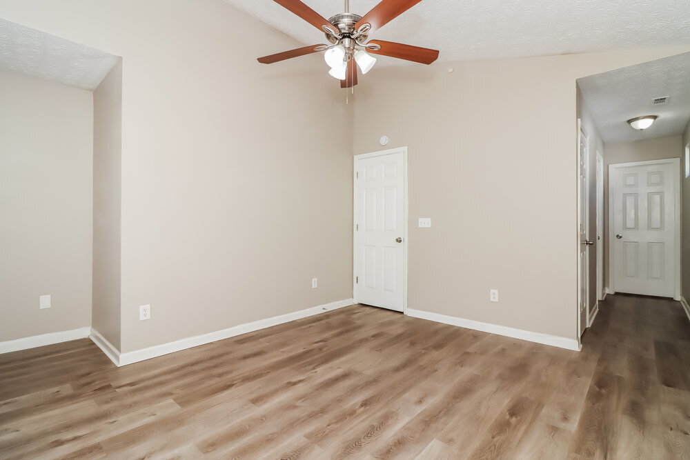 Building Photo - 248 Silver Ridge Dr