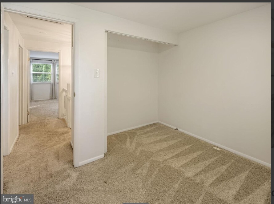 Building Photo - 5523 Inverness Woods Ct
