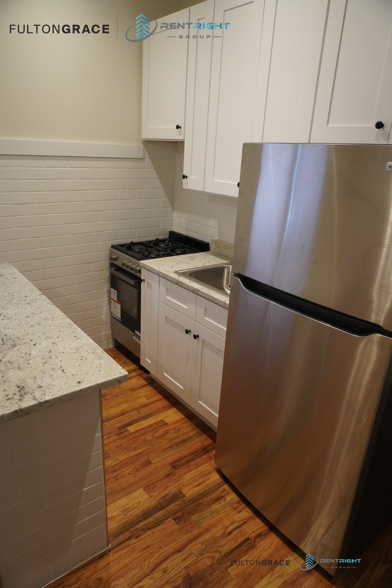 Building Photo - 2063 W Lawrence Ave