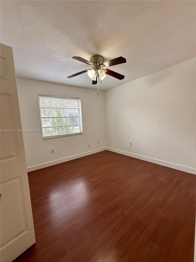 Building Photo - 16665 SW 93rd Ct