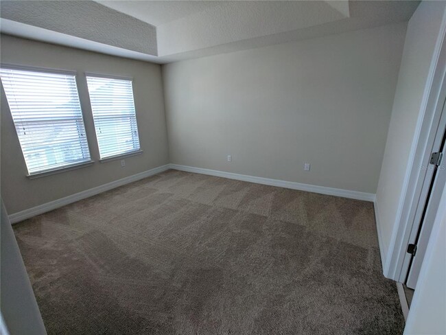 Building Photo - 2611 Amati Dr