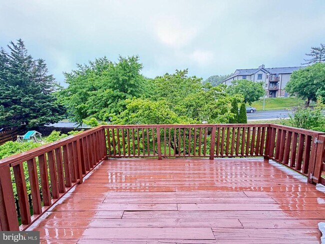 Building Photo - 25936 Largo Ct