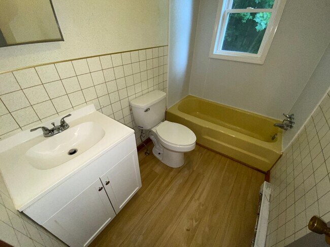 Building Photo - gree1910