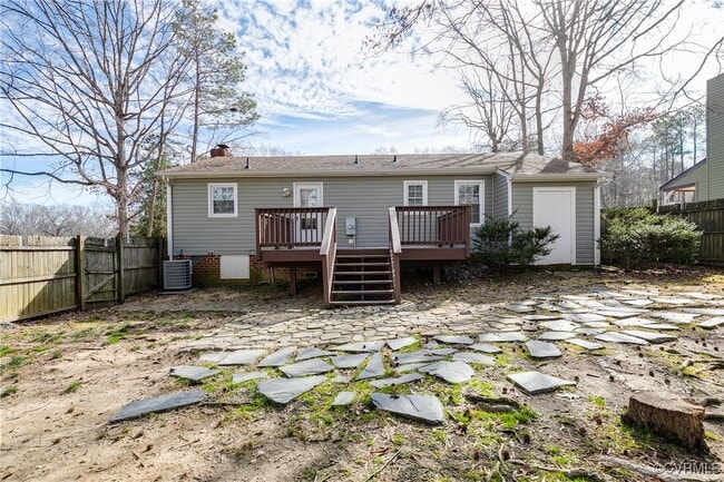 Building Photo - 1624 Mountain Pine Terrace