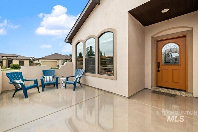 Building Photo - 5901 N Beaham Ave