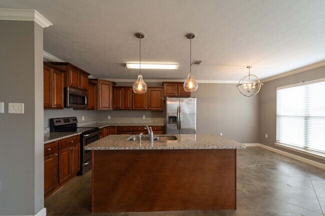 Building Photo - 1315 Alex St