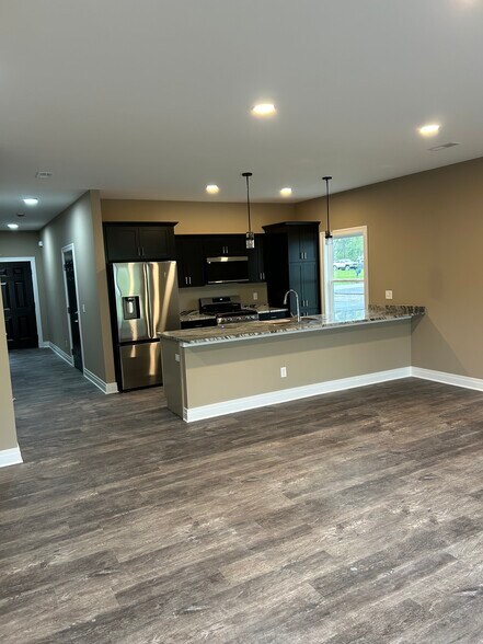 Building Photo - 4260 Greenfield Pkwy