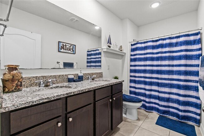 Building Photo - 9025 Pyrus St